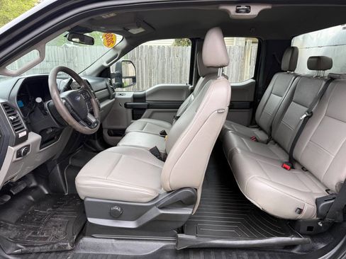 Used 2020 Ford F550 4x4 SuperCab Super Duty image 8