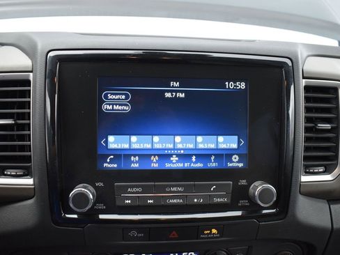 Used 2024 Nissan Frontier SV w/ SV Convenience Package image 13