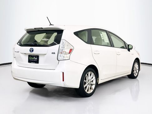 Used 2014 Toyota Prius V Five FWD image 9