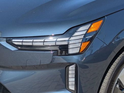 New 2025 Volvo EX90 Plus image 9