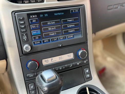 Used 2005 Chevrolet Corvette Coupe w/ Preferred Equipment Group image 21