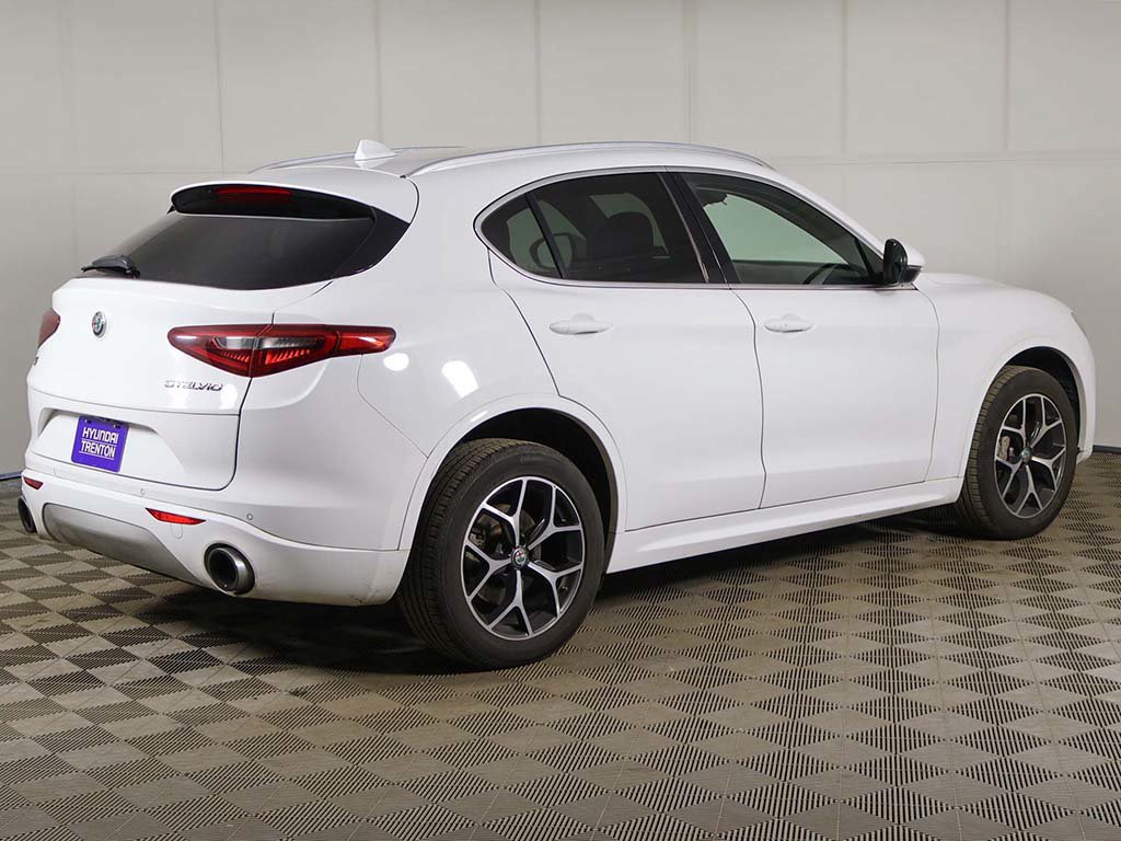 Used 2020 Alfa Romeo Stelvio Ti AWD/4WD image 7