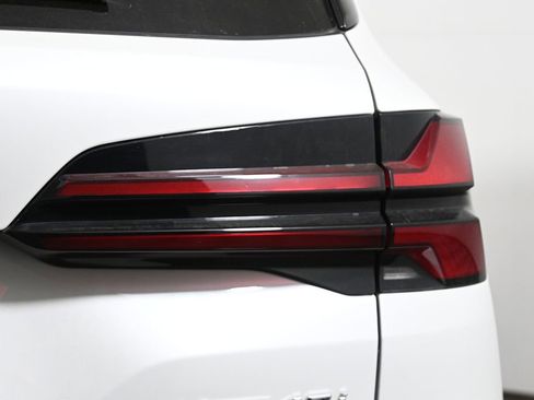 Certified 2024 BMW X5 xDrive40i w/ M Sport Package image 13