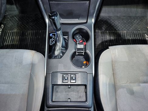 Used 2016 Toyota Camry XSE w/ Moonroof Package FWD image 38