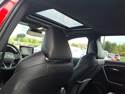 Used 2022 Toyota RAV4 XSE w/ Weather Package image 16