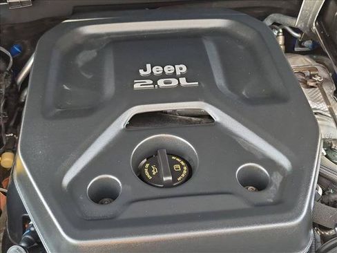 Used 2021 Jeep Wrangler Unlimited Rubicon 4xe w/ Steel Bumper Group AWD/4WD image 23