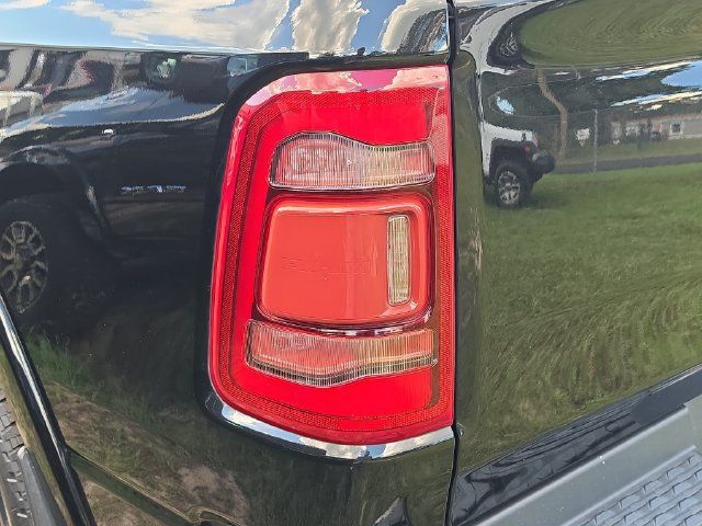 Used 2022 RAM 1500 Laramie w/ Sport Appearance Package AWD/4WD image 10