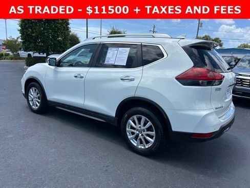 Used 2020 Nissan Rogue SV FWD image 4