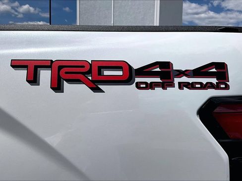 Used 2024 Toyota Tundra Limited w/ TRD Off-Road Package AWD/4WD image 38