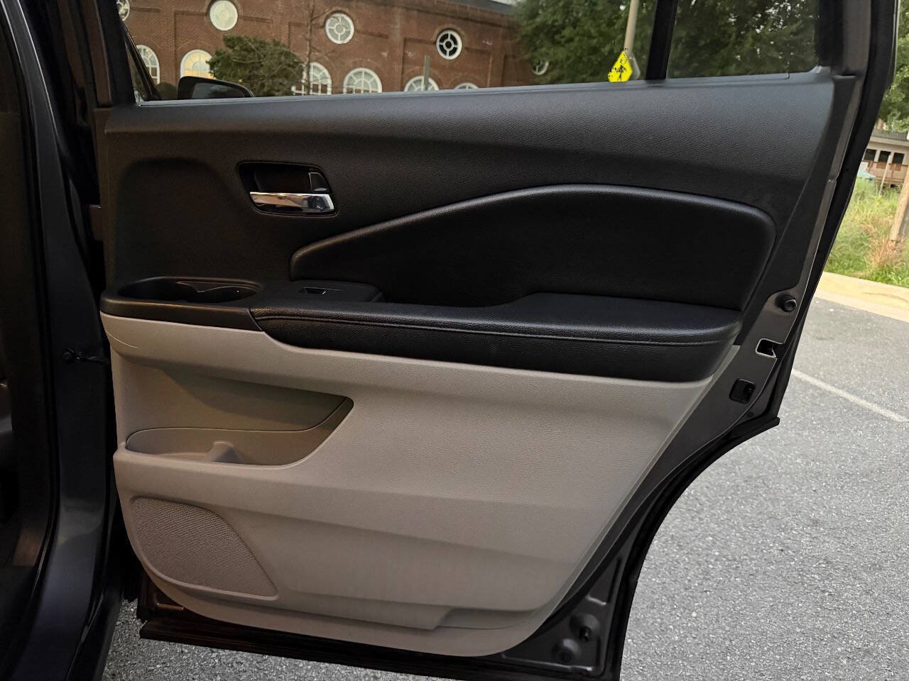 Used 2016 Honda Pilot EX-L image 17