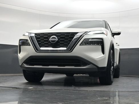 Used 2023 Nissan Rogue SV FWD image 48