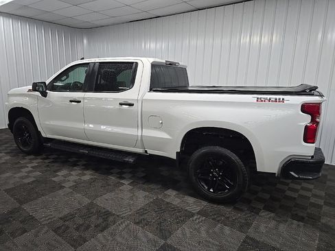 Used 2022 Chevrolet Silverado 1500 Custom Trail Boss AWD/4WD image 4