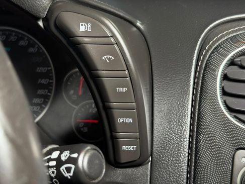 Used 2011 Chevrolet Corvette Coupe w/ 1LT RWD image 25