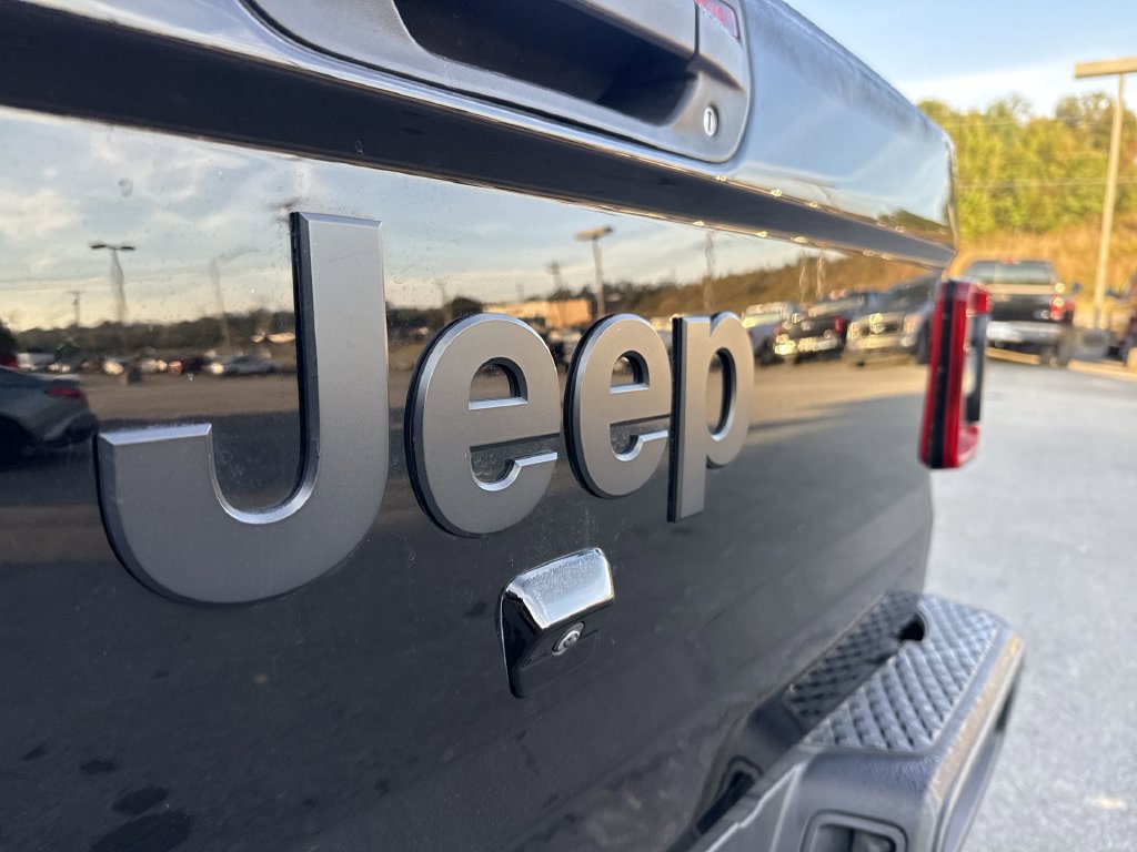 Used 2021 Jeep Gladiator Sport AWD/4WD image 7