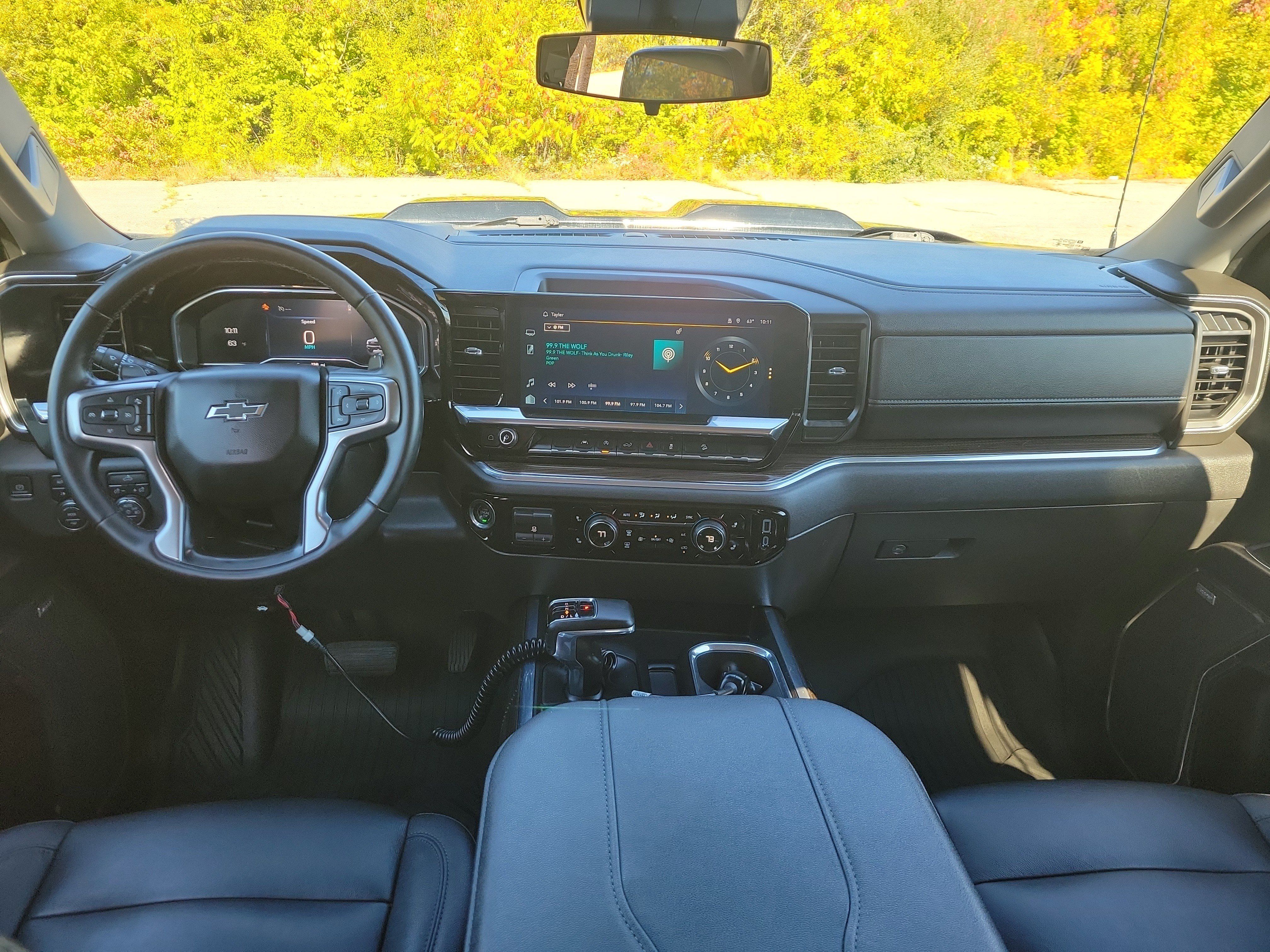 Used 2024 Chevrolet Silverado 1500 LT Trail Boss w/ Convenience Package II AWD/4WD image 18