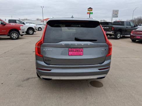 Used 2020 Volvo XC90 T6 Momentum image 7