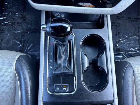 Used 2016 Kia Sedona LX w/ LX Essentials Premium Package image 22