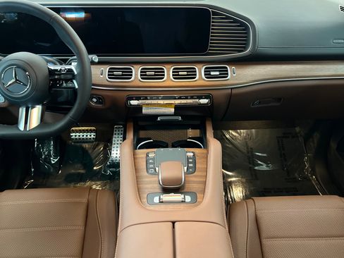 New 2026 Mercedes-Benz GLS 450 4MATIC image 13