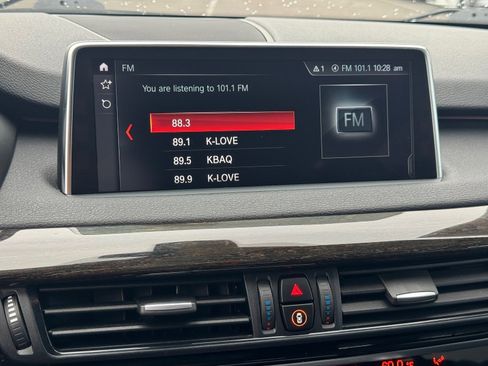 Used 2018 BMW X5 xDrive50i w/ M Sport Package image 29