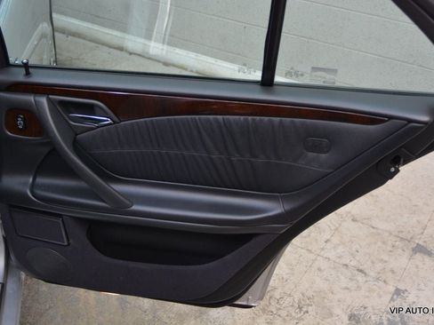 Used 2002 Mercedes-Benz E 320 Sedan image 16