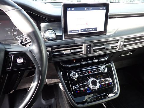 Used 2022 Lincoln Corsair AWD w/ Premium Package image 22