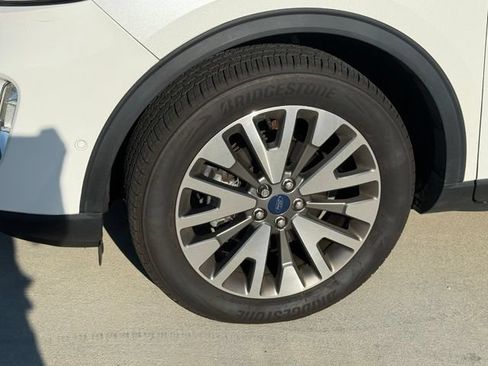 Used 2021 Ford Escape Titanium AWD/4WD image 4