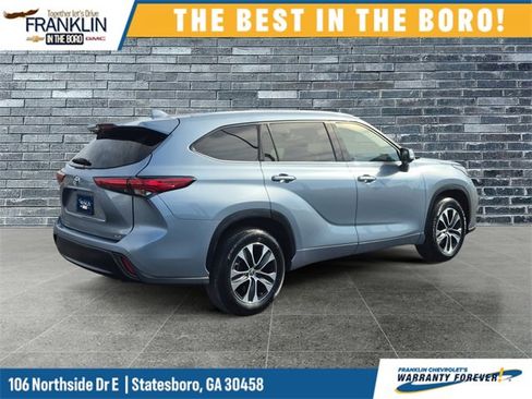 Used 2021 Toyota Highlander XLE image 5