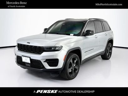 Used 2023 Jeep Grand Cherokee Altitude