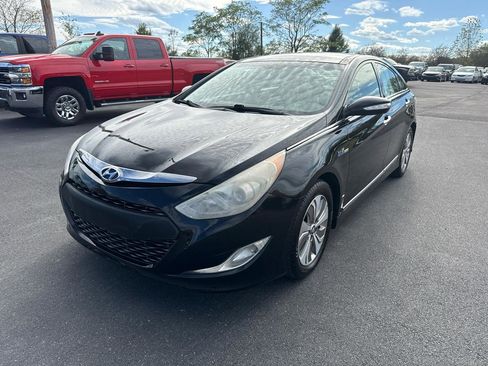 Used 2014 Hyundai Sonata Limited w/ Panoramic Sunroof Package 02 FWD image 2