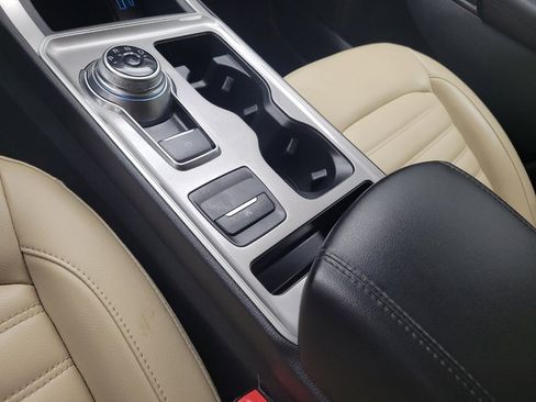 Used 2024 Ford Edge SEL image 26