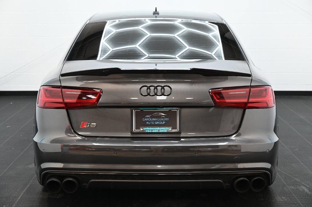 Used 2017 Audi S6 Premium Plus w/ S6 Sport Package AWD/4WD image 4