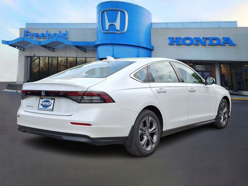 Certified 2023 Honda Accord EX image 7