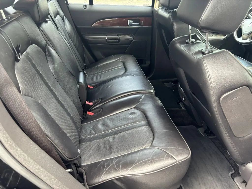Used 2015 Lincoln MKX AWD w/ Equipment Group 102A image 16