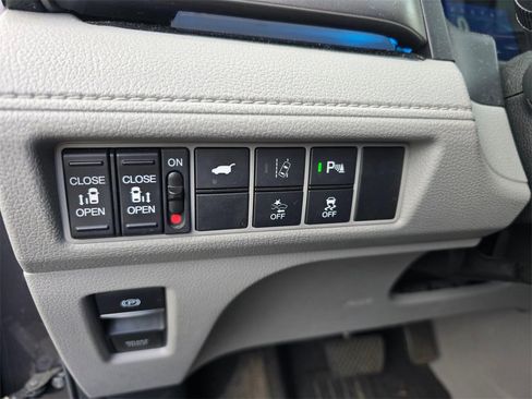 Used 2019 Honda Odyssey Elite image 30