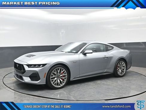 Used 2024 Ford Mustang GT Premium image 1