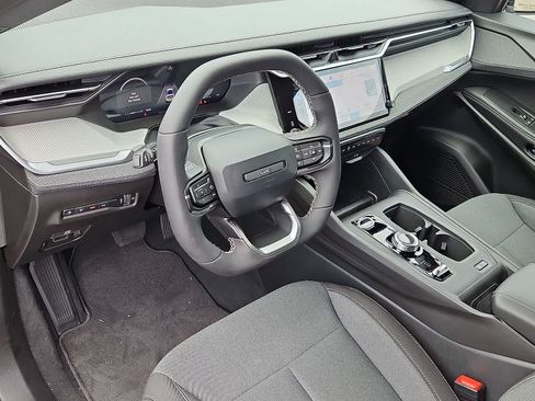 Used 2026 Jeep Cherokee AWD/4WD image 16