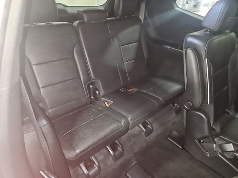 Certified 2025 Buick Enclave Sport Touring image 29