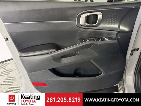 Used 2024 Kia Sorento S AWD/4WD image 11