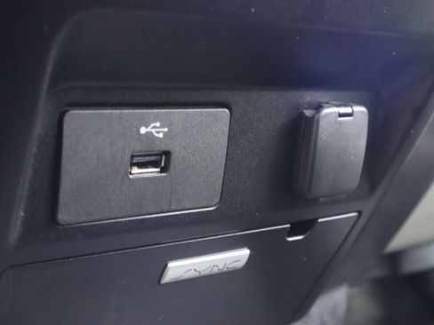 Used 2018 Ford F150 XLT w/ Equipment Group 301A Mid image 30