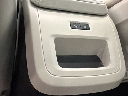 Used 2025 Volvo XC60 T8 Core w/ Protection Package Premier image 28