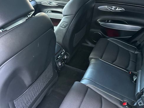 Used 2023 Genesis GV70 2.5T w/ Sport Prestige Package image 13