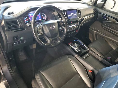Used 2020 Honda Pilot Touring image 14