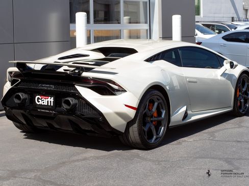 Used 2024 Lamborghini Huracan Tecnica RWD image 6