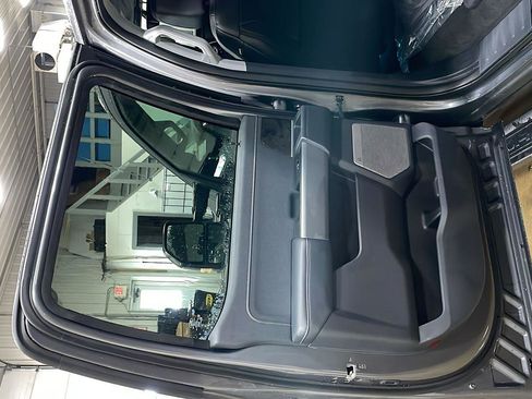 New 2026 Ford F250 Lariat w/ Black Appearance Package image 8