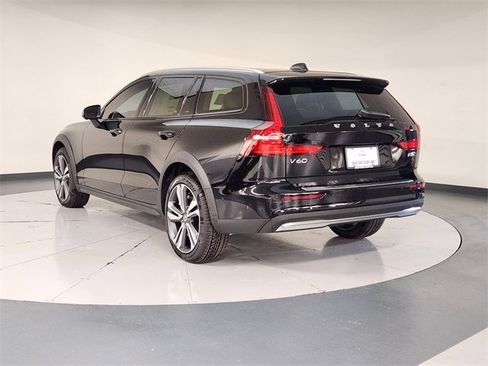 New 2026 Volvo V60 B5 Cross Country Plus w/ Protection Package Premier image 6