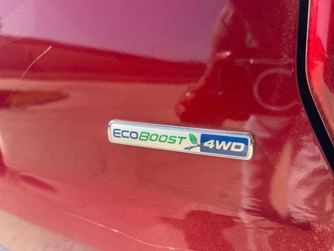 Used 2018 Ford Explorer XLT w/ Equipment Group 201A image 10