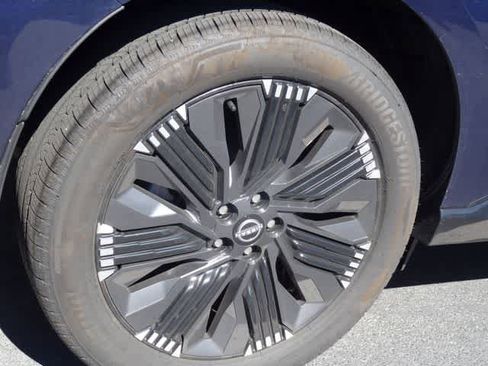 Used 2025 Nissan Murano Platinum w/ Cargo Package image 24