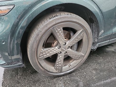 Used 2023 Genesis GV70 2.5T w/ Sport Prestige Package image 5