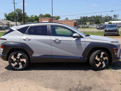 New 2026 Hyundai Kona Limited FWD image 24