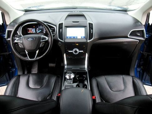 Used 2020 Ford Edge Titanium AWD/4WD image 20